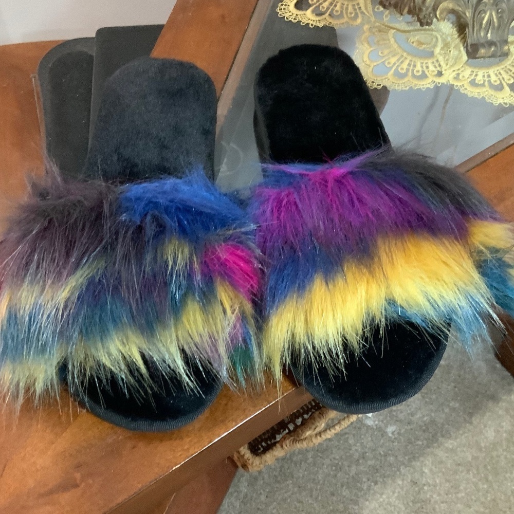 Multicolor Faux Fur Open Toe Slippers Size 42/43 New - Picture 6 of 6
